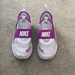 Nike Kids Sneakers in Purple and White